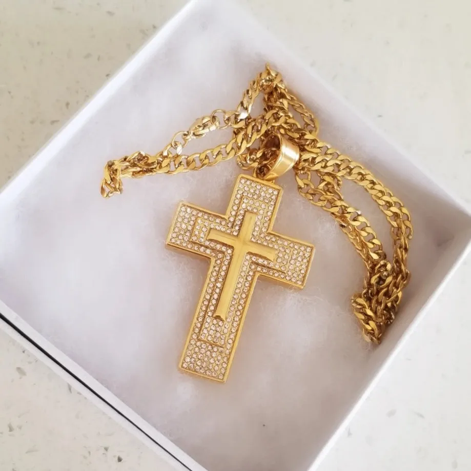 Big Cross Necklace Gold