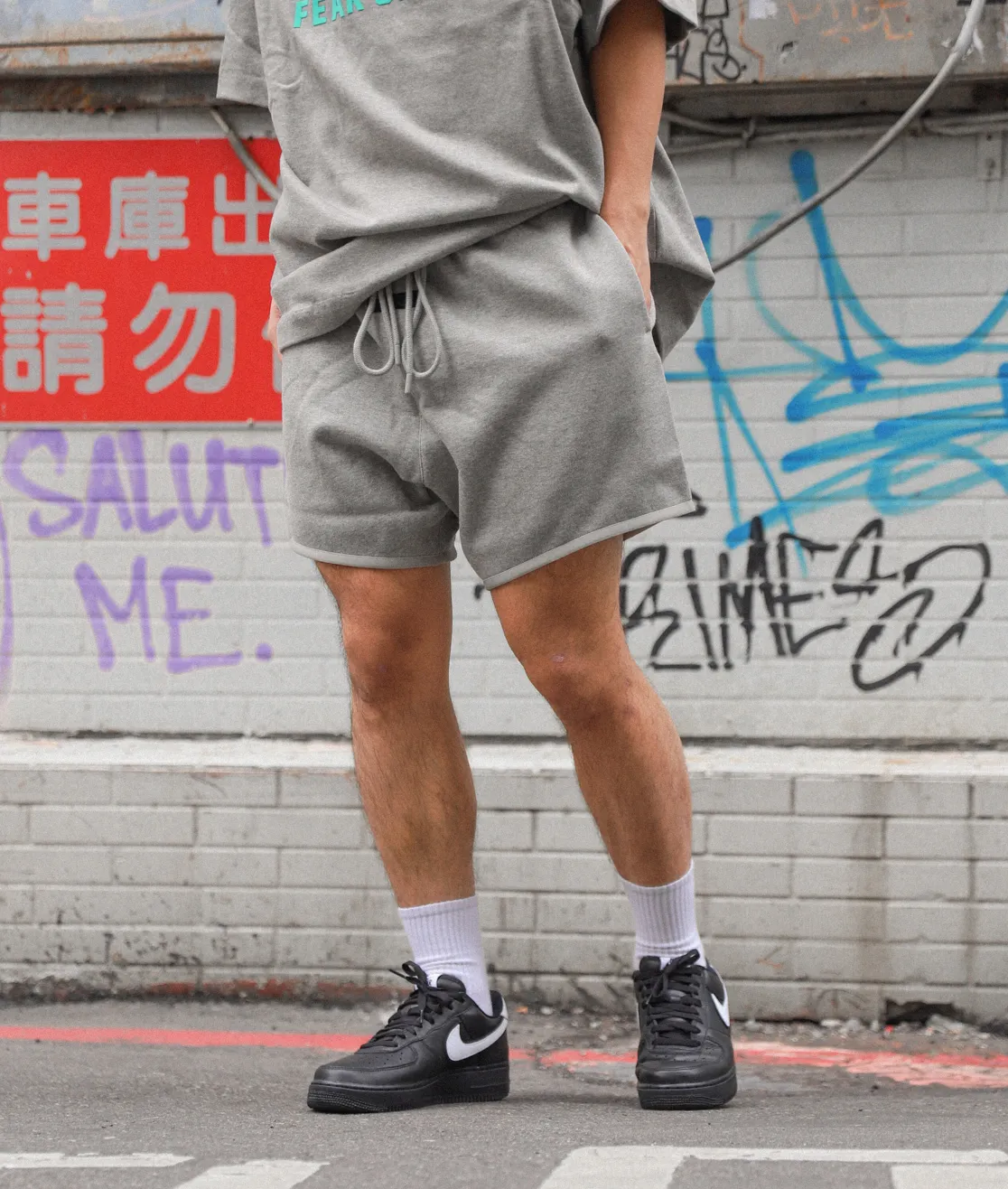 FOG FEAR Of GOD ESSENTIALS SWEATSHORT 【160SP242】