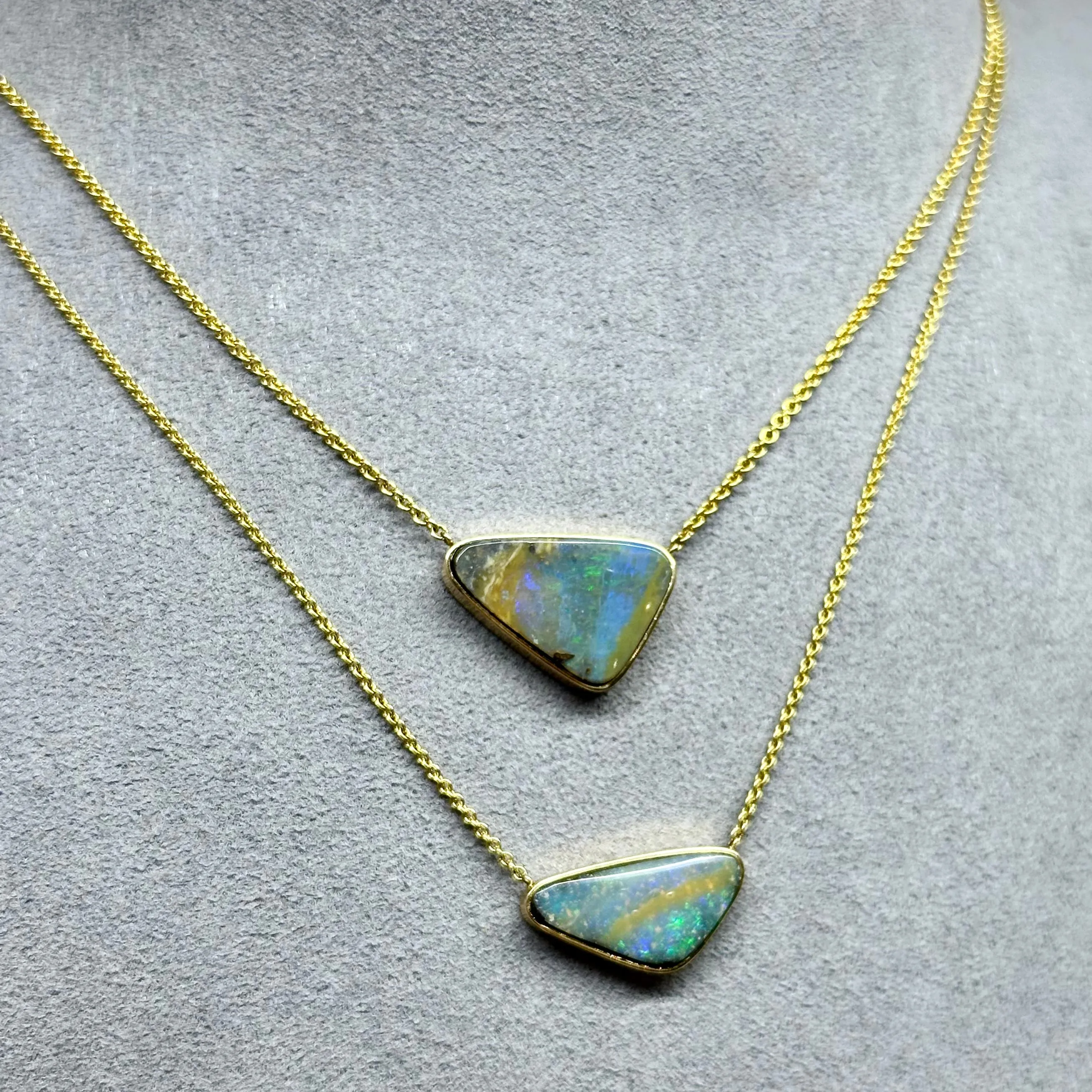 Karina - Natural Opal Necklace 18kt