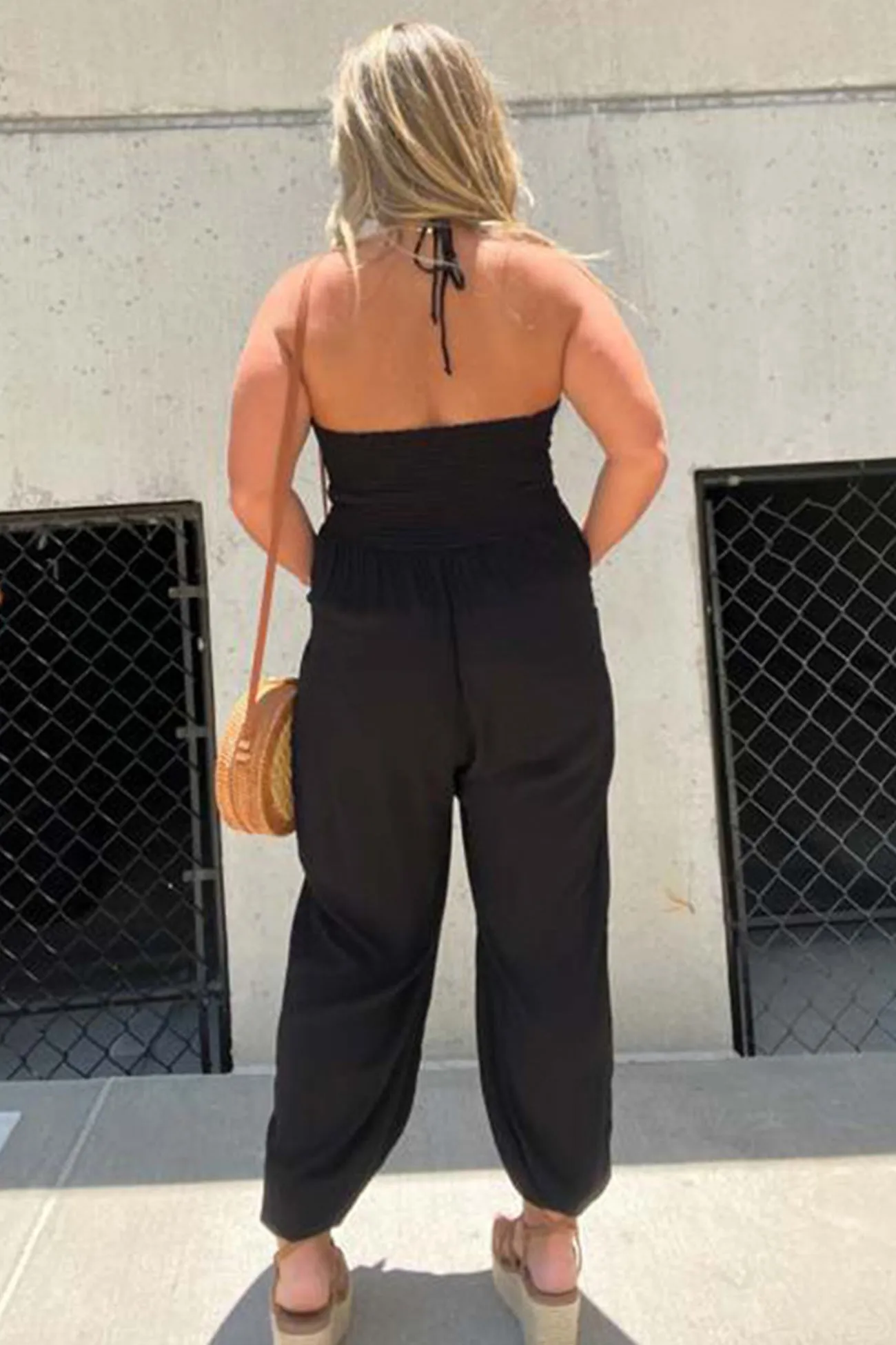 Low Cut Halterneck Pocketed Jumpsuits