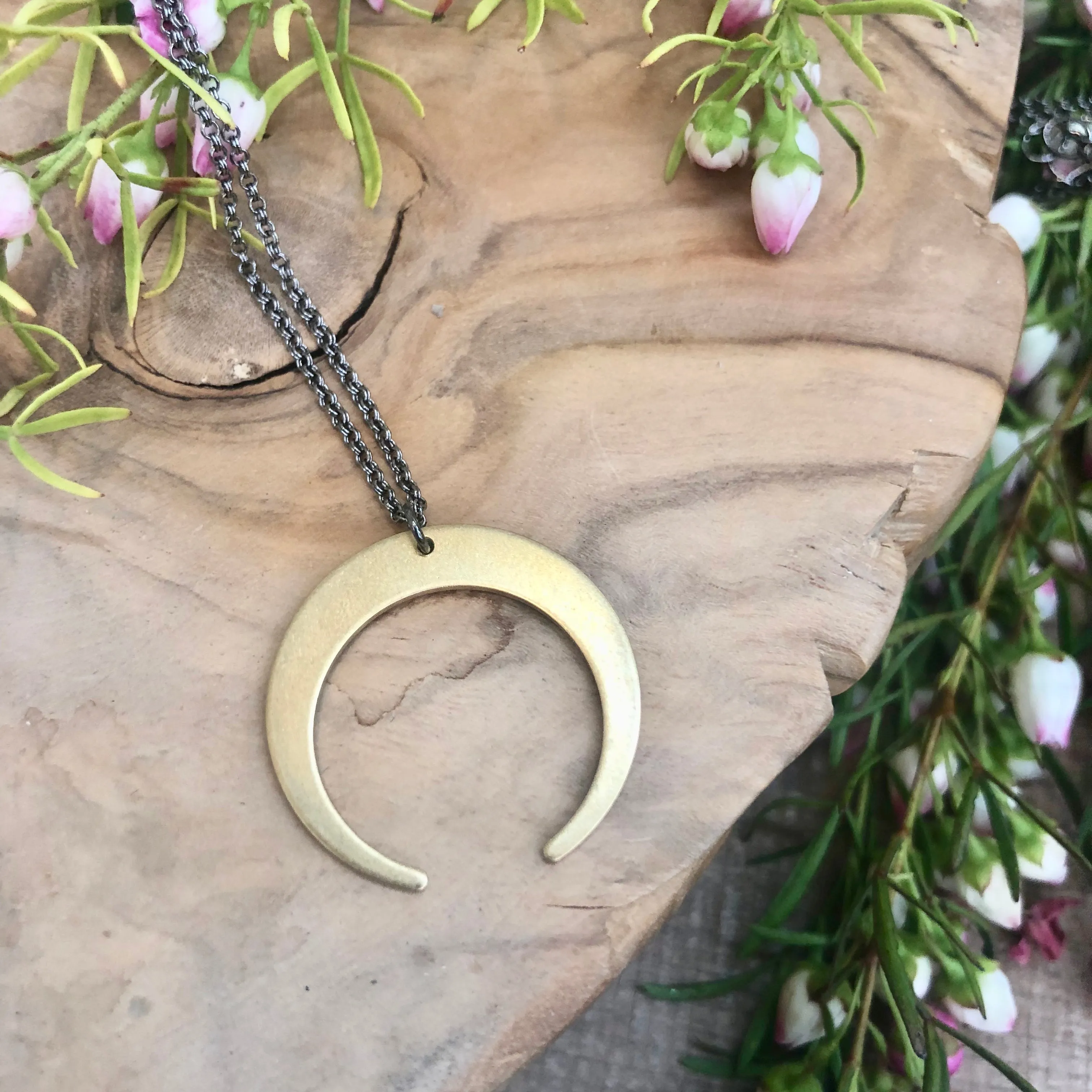 Luna Necklace